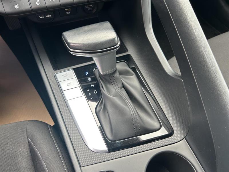 hyundai Elantra 2023 - 25