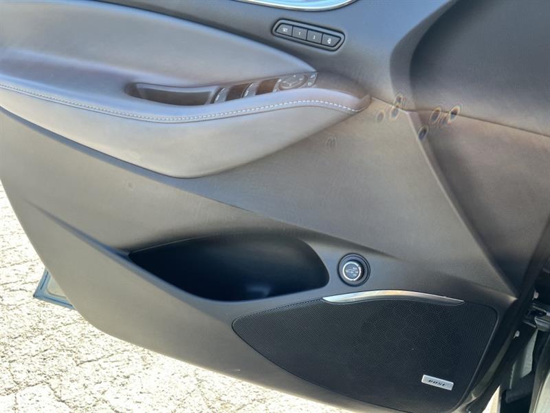 buick Enclave 2022 - 32