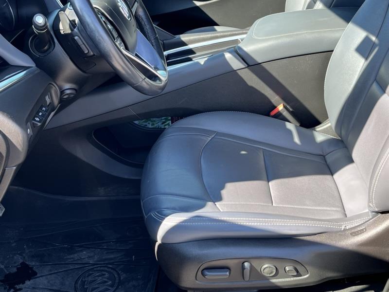 buick Enclave 2022 - 33