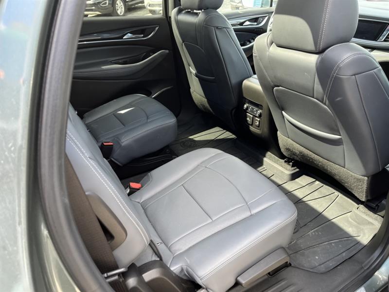 buick Enclave 2022 - 35