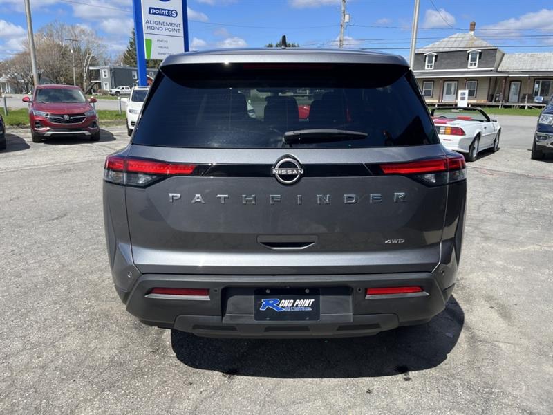 nissan Pathfinder 2023 - 16