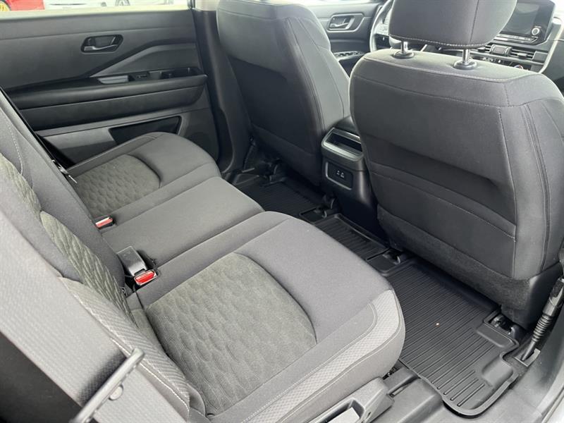 nissan Pathfinder 2023 - 26