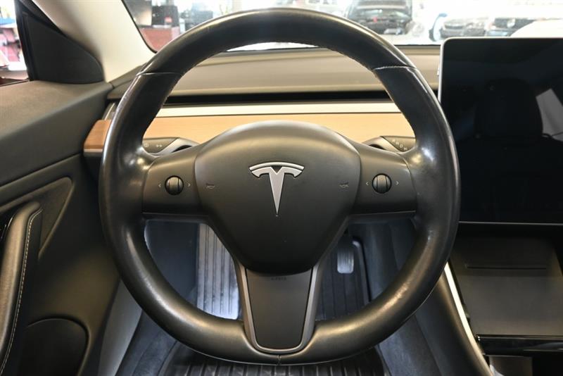 tesla Model 3 2018 - 19