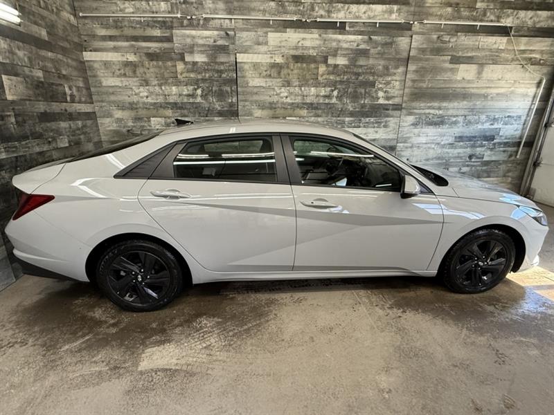 hyundai Elantra 2021 - 2