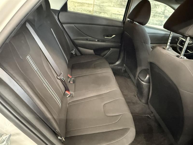 hyundai Elantra 2021 - 19