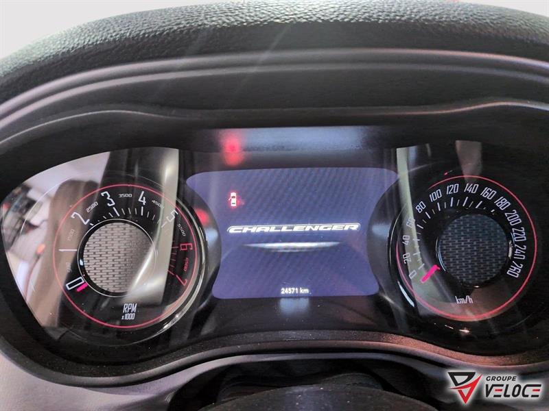 dodge Challenger 2023 - 12
