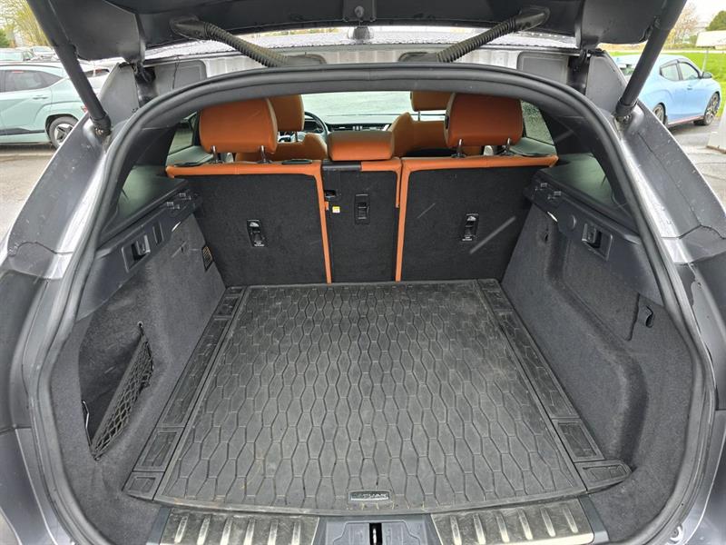 jaguar F-PACE 2023 - 13