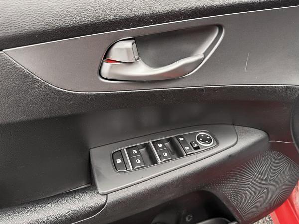 kia Forte 2019 - 10
