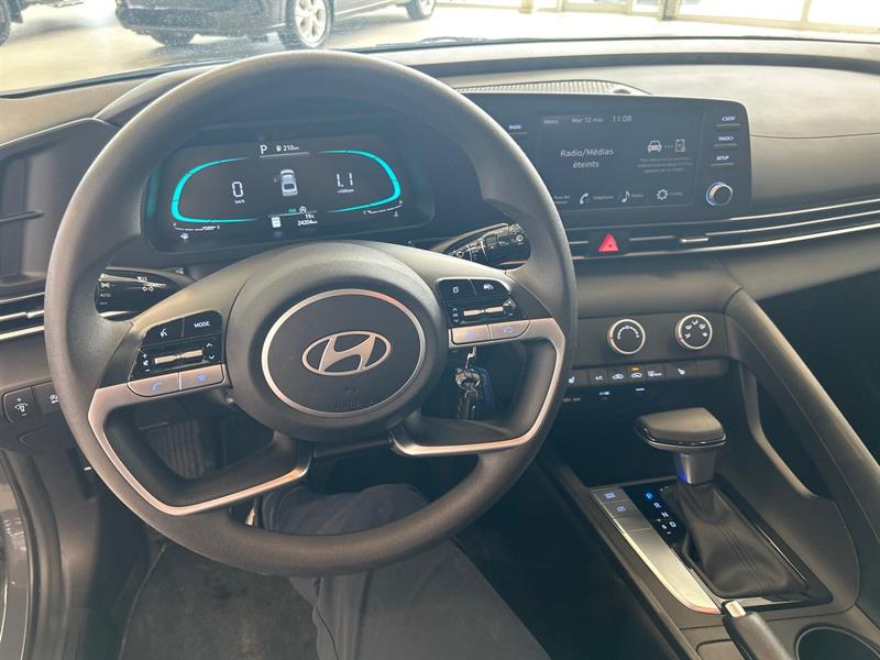 hyundai Elantra 2025 - 26
