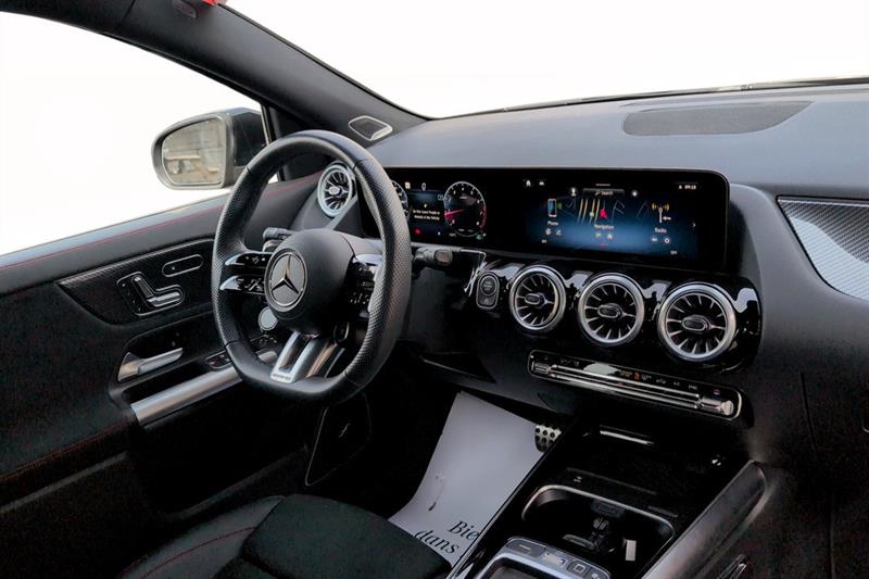 mercedes-benz GLA35 AMG 2025 - 8