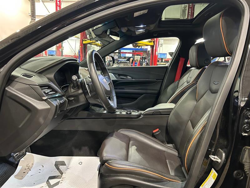 cadillac CT4-V 2022 - 11