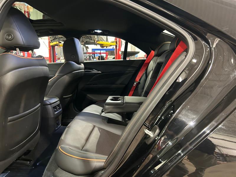 cadillac CT4-V 2022 - 31