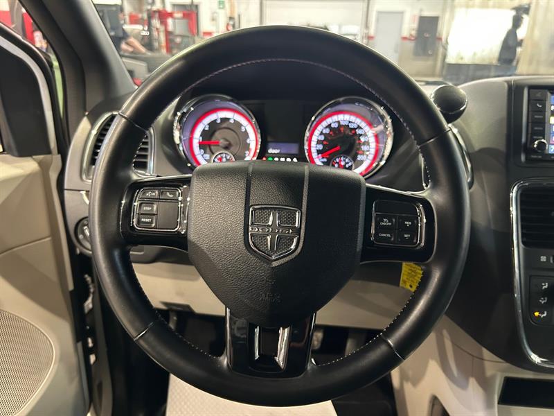dodge Grand Caravan 2016 - 11