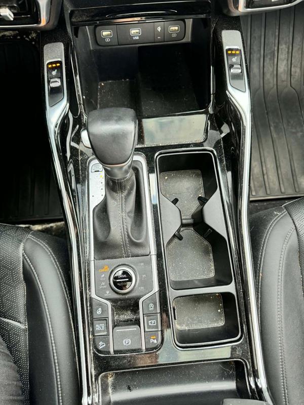 kia Sorento 2023 - 16