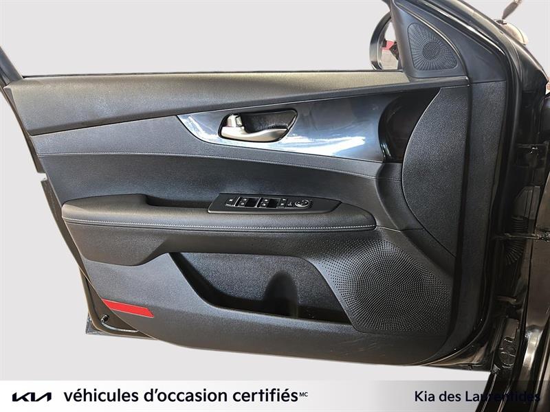 kia Forte 2022 - 9