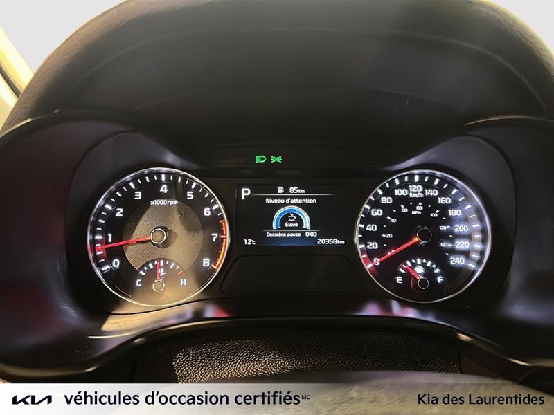 kia Forte 2022 - 12