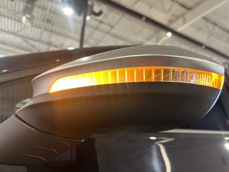 volkswagen Golf R 2022 - 21