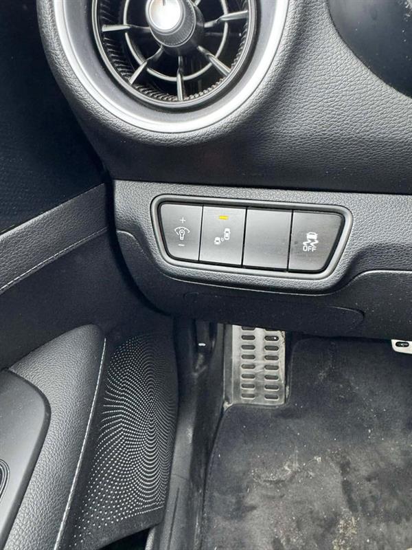 kia Forte 2022 - 17
