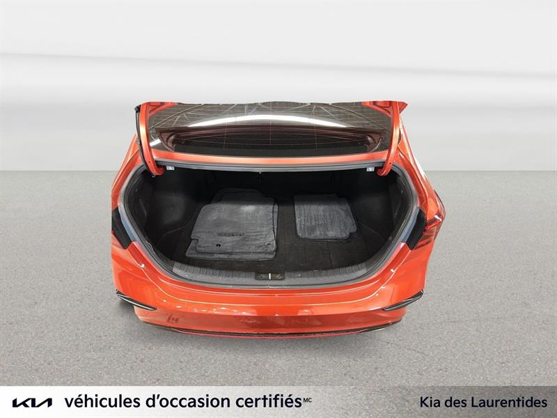 kia Forte 2021 - 30