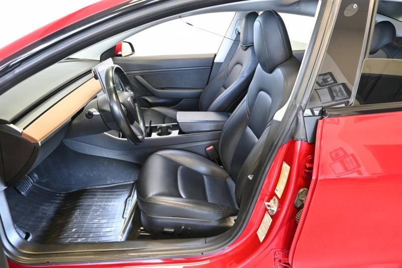 tesla Model 3 2018 - 17