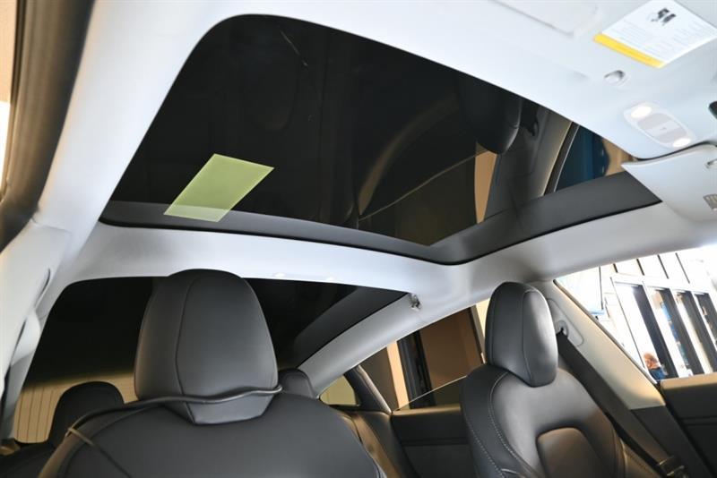 tesla Model 3 2018 - 32