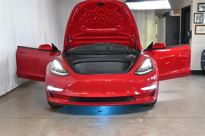 tesla Model 3 2018 - 37