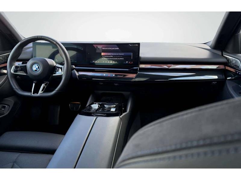 bmw 5 Series 2025 - 12