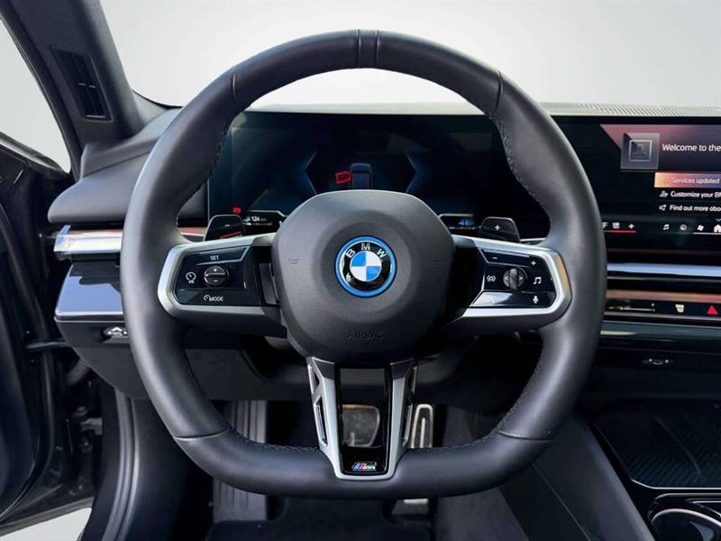 bmw 5 Series 2025 - 25