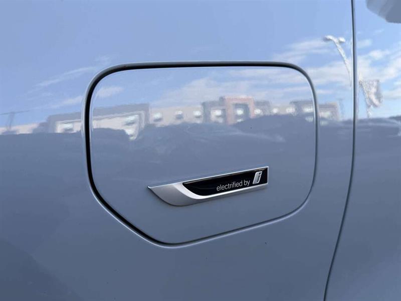 bmw 335i 2023 - 9