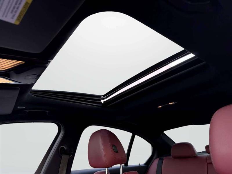 bmw 335i 2023 - 16