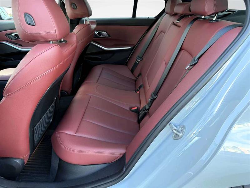 bmw 335i 2023 - 17