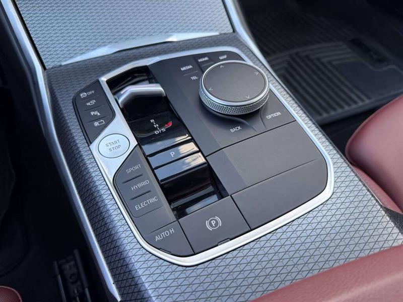 bmw 335i 2023 - 29