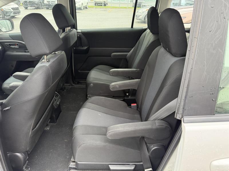 mazda Mazda5 2017 - 16