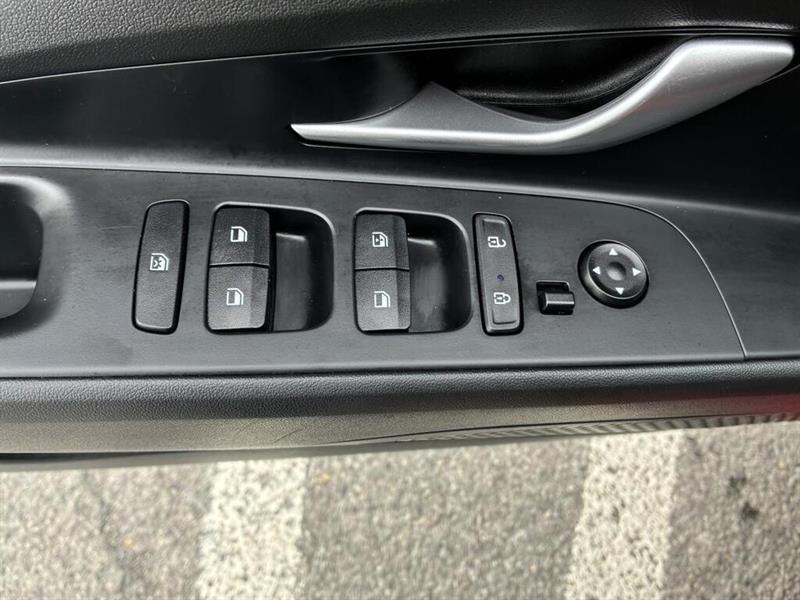 hyundai Elantra 2022 - 13