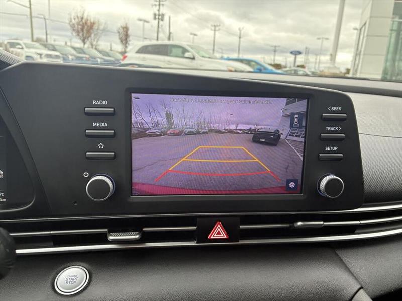 hyundai Elantra 2022 - 24