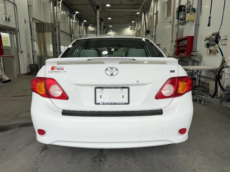 toyota Corolla 2010 - 7