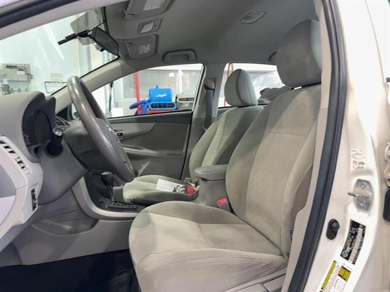 toyota Corolla 2010 - 12