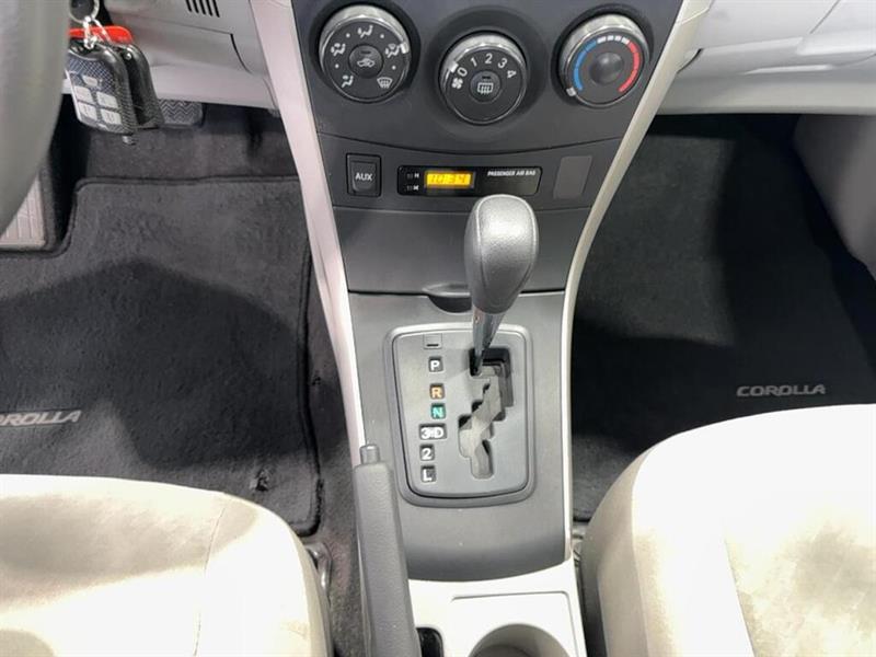 toyota Corolla 2010 - 17