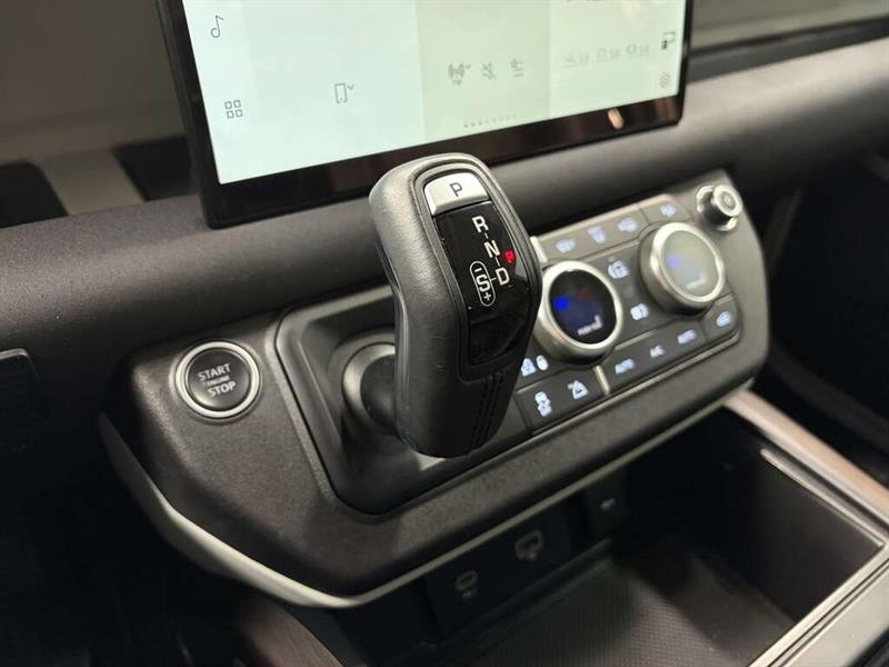 land rover Defender 2020 - 26