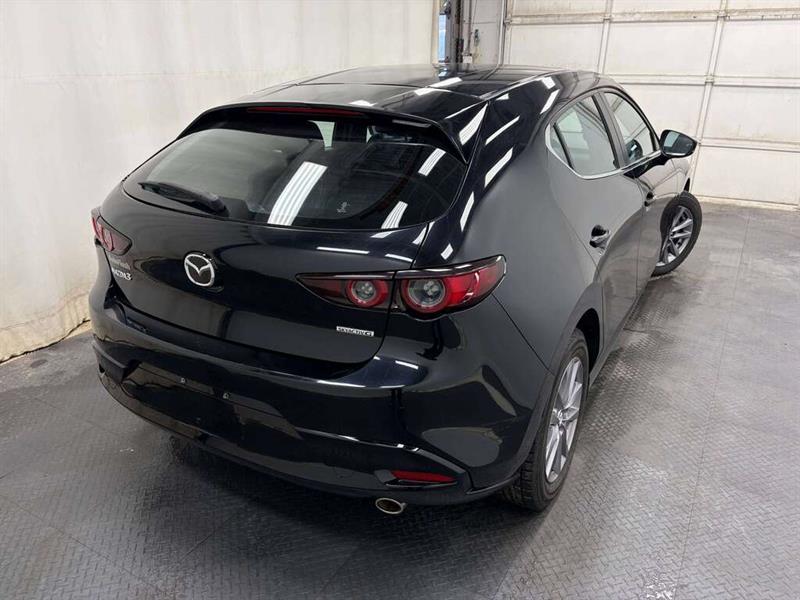 mazda Mazda3 2021 - 10