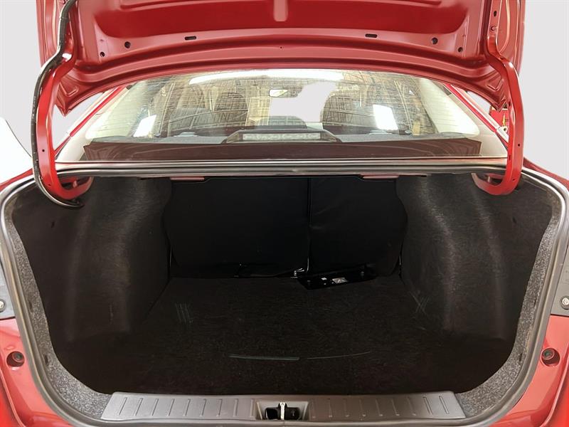 nissan Versa 2025 - 12