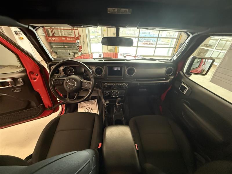 jeep Wrangler 2022 - 11