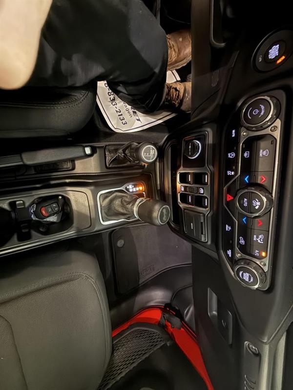 jeep Wrangler 2022 - 16
