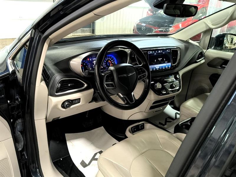 chrysler Pacifica 2021 - 14