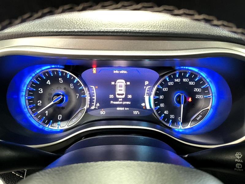 chrysler Pacifica 2021 - 16