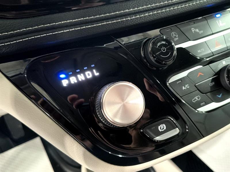 chrysler Pacifica 2021 - 19