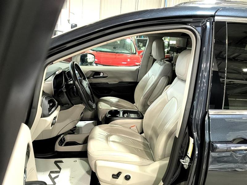 chrysler Pacifica 2021 - 21