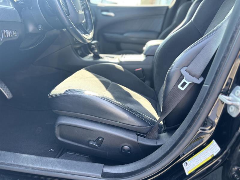 dodge Charger 2022 - 12