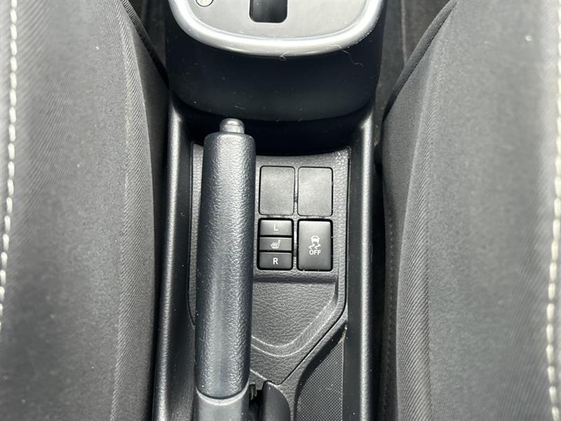 toyota Yaris Hatchback 2018 - 21