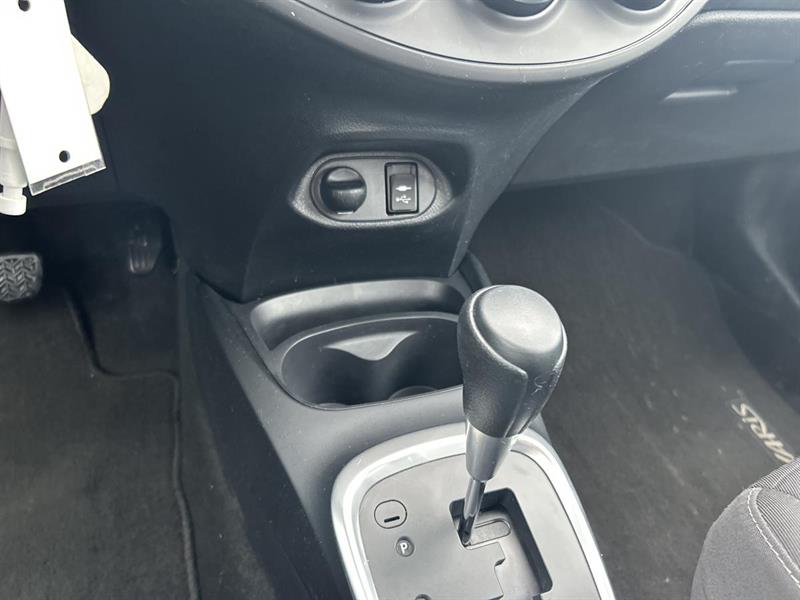 toyota Yaris Hatchback 2018 - 24